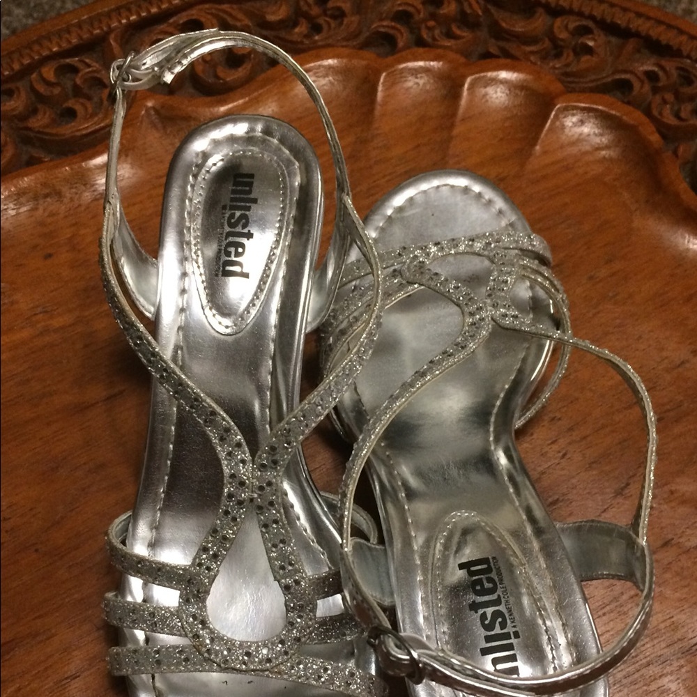 Shoes - Picture 2 of 4